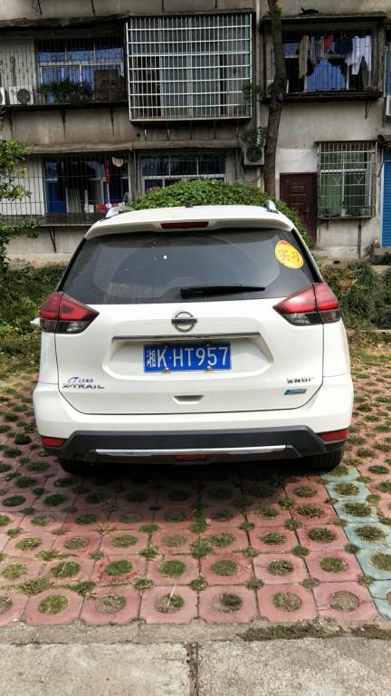 停車方向不對(duì)及壓線