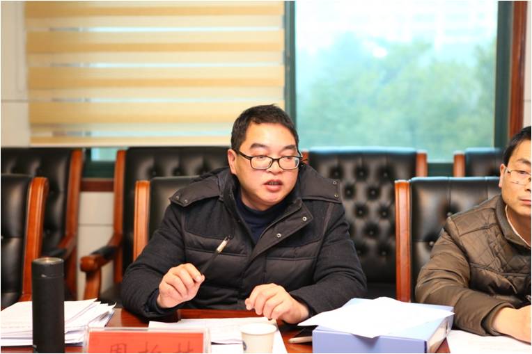 省教育廳專家周柏林發(fā)言