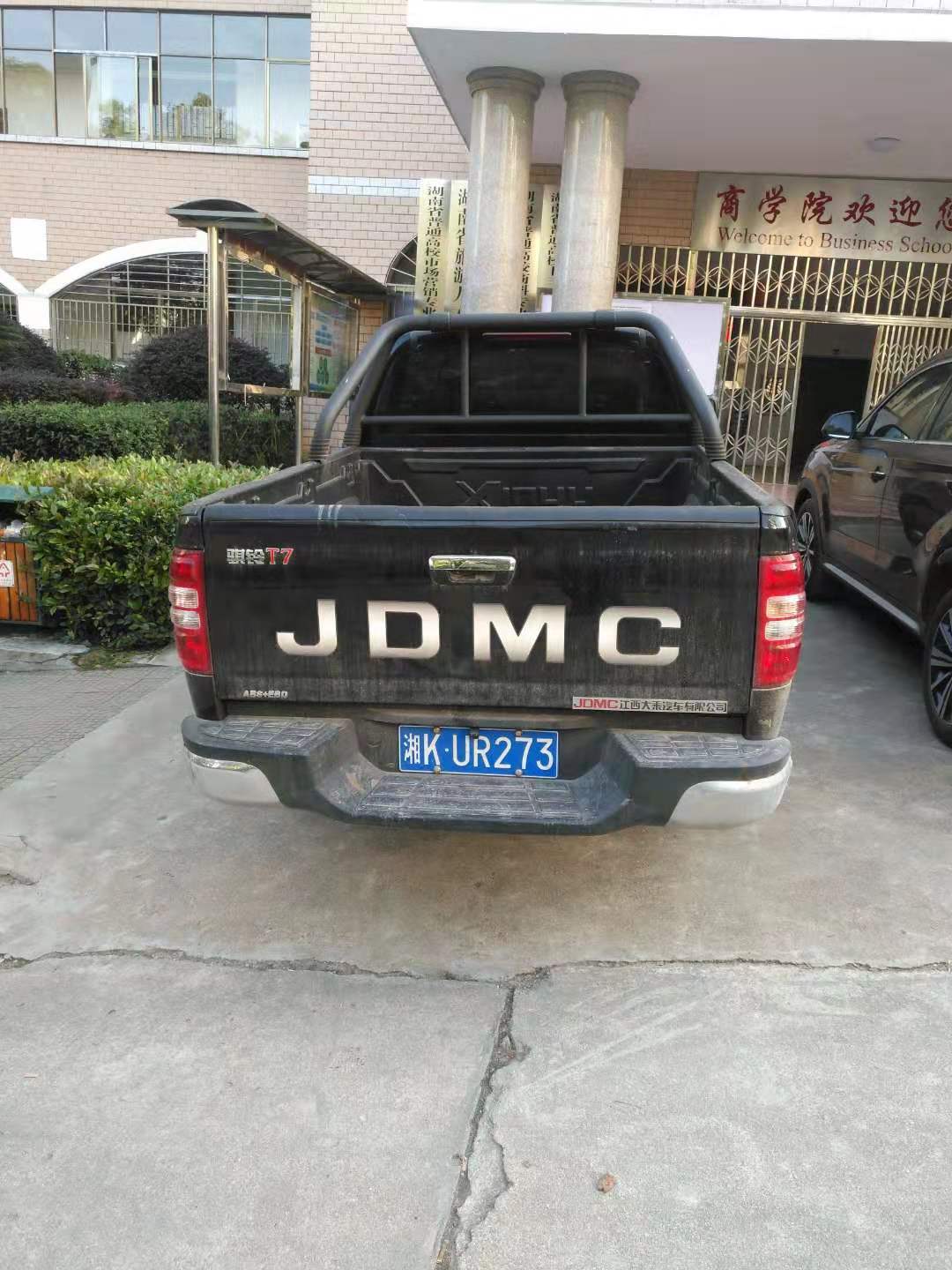 同德樓前隨意停車