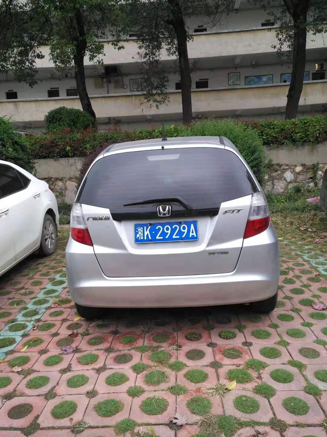 反向停車