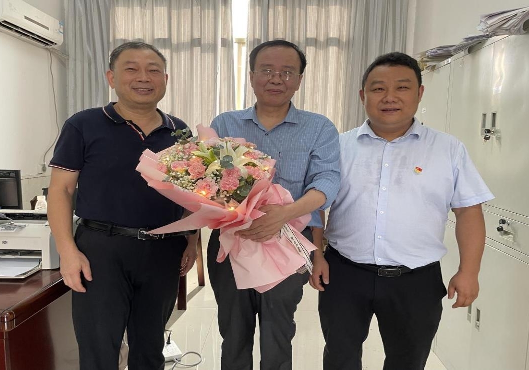 慰問朱連池老師
