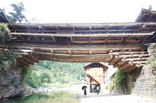 風(fēng)雨橋